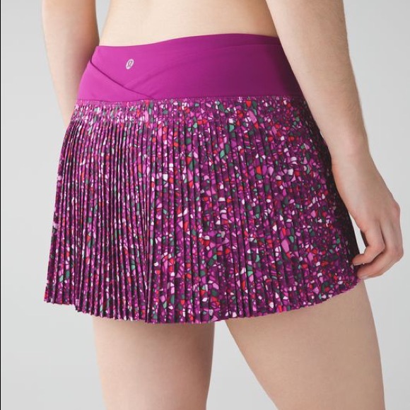 lululemon athletica Dresses & Skirts - NWT Lululemon Time To Shine Athletic Skirt size 8